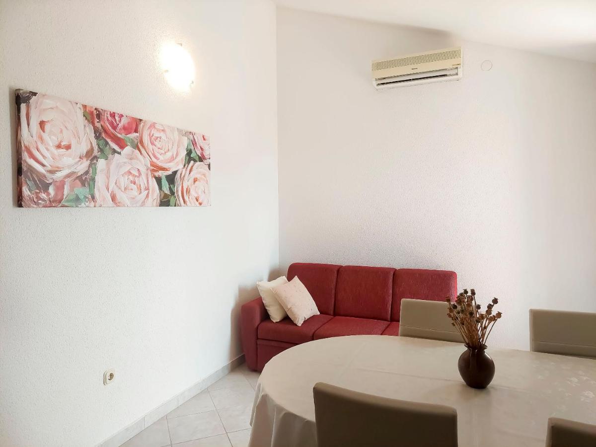 Apartment Zdravka Primosten Exterior photo